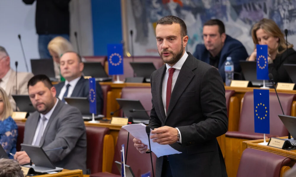 Predlog pred poslanicima: Uvesti prijemni za upis na specijalističke i master studije