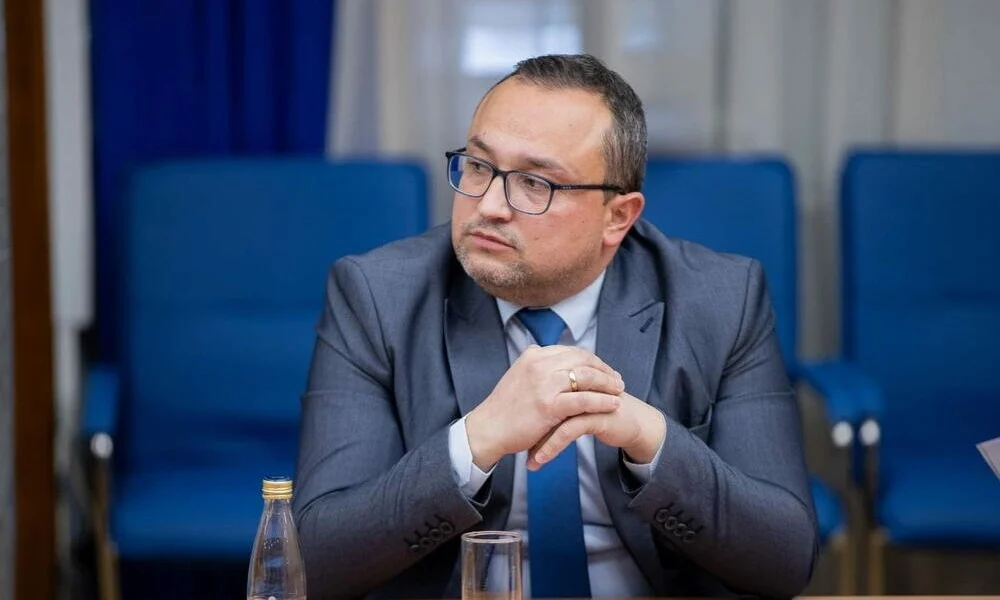 Ćeman predložio izmjene zakon: Poslodavac koji zaposli osobu koja je na biro duže od osam godina oslobađa se plaćanja doprinosa