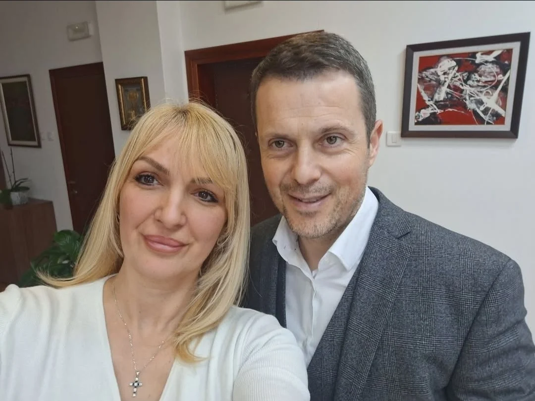 Borovinić-Bojović selfijem sa Mujovićem odgovorila na prozivke da želi da bude gradonačelnica