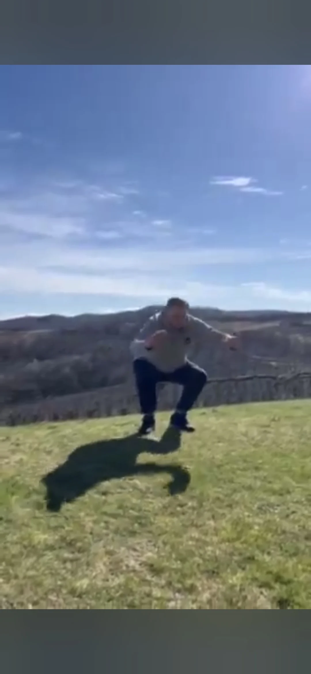 Dodik objavio video kako radi čučnjeve: “Nikad u boljoj formi”
