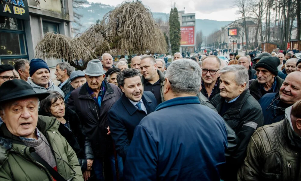 Abazović i Konatar podržali penzionere u Bijelom Polju: Vlada sa dva eura ruši dostojanstvo građana