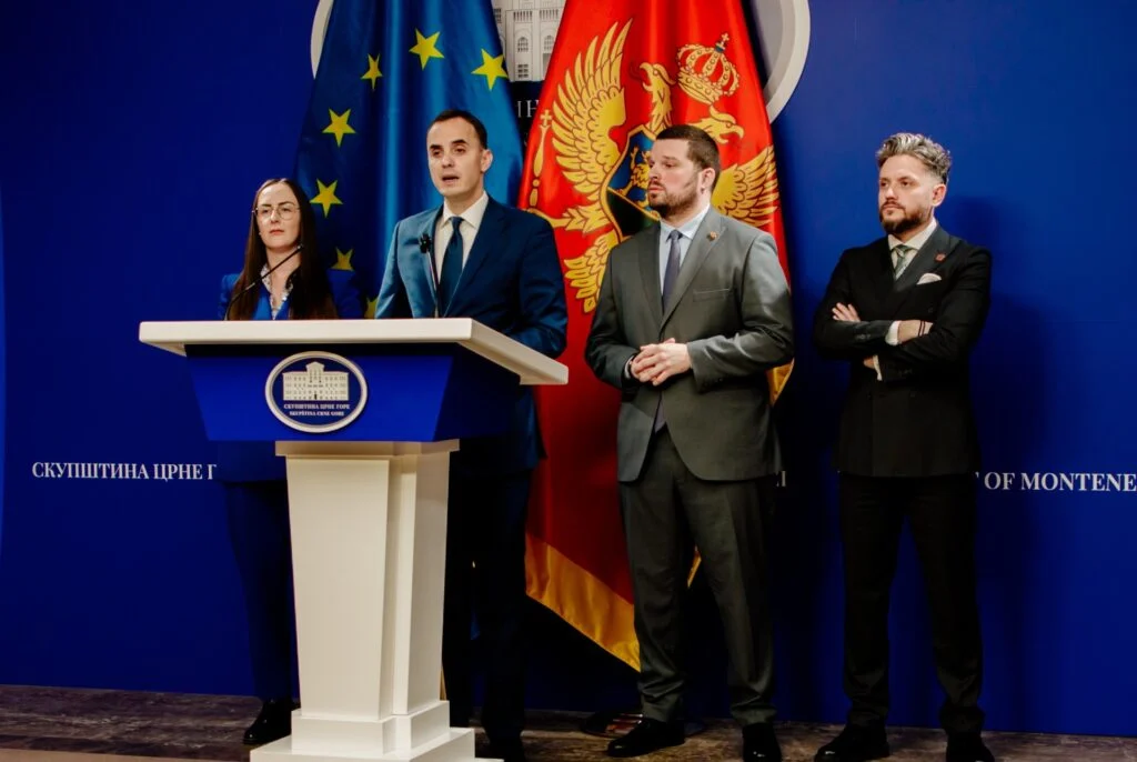 URA predala u Skupštini predlog o povećanju svih penzija za 40 eura