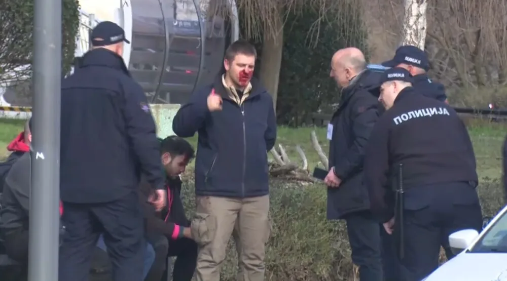 Incidenti u Srbiji tokom izbora: Maskirani naoružani muškarci u Kuli tukli građane