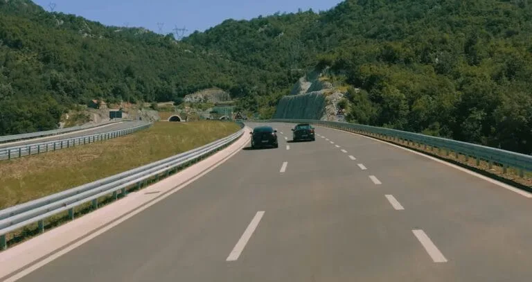 MUP CG preispituje ograničenja brzine - Kako se vozi u državama EU: Na autoputevima i van naselja veća dozvoljena brzina nego kod nas