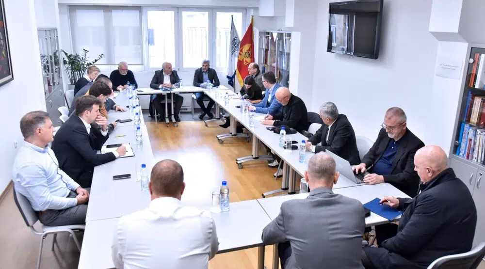 Distributeri pozvali da se hitno formira radno tijelo kako bi se urgentno uspostavio model privremenog formiranja cijena goriva