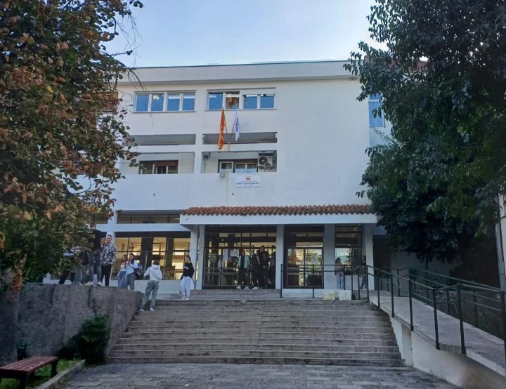 Herceg Novi: Pokrenuto isključenje dva srednjoškolca zbog vršnjačkog nasilja