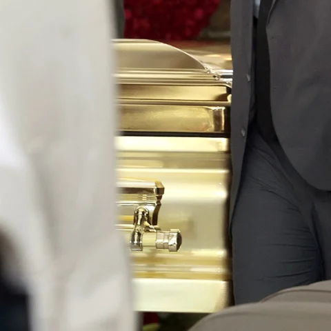 Najtraženiji narko bos El Menčo sahranjen u zlatnom kovčegu
