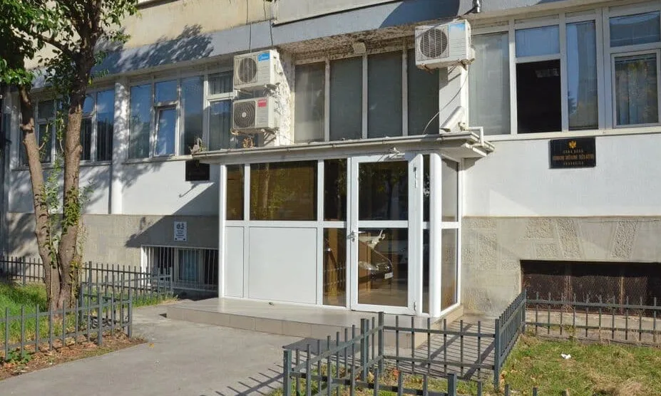 ODT: Policajcu određeno zadržavanje, osumnjičen za prevaru i utaju