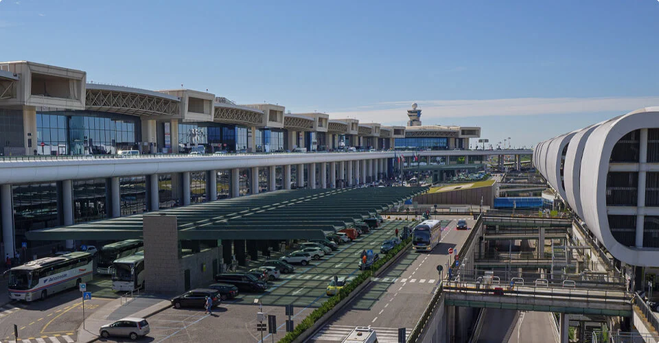 Italija u energetskoj krizi: Aerodromi bez goriva, Meloni u tajnoj misiji