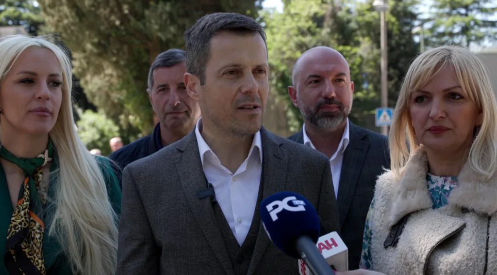 Mujović: U Zoni KAP-a nikada više deponija opasnog otpada