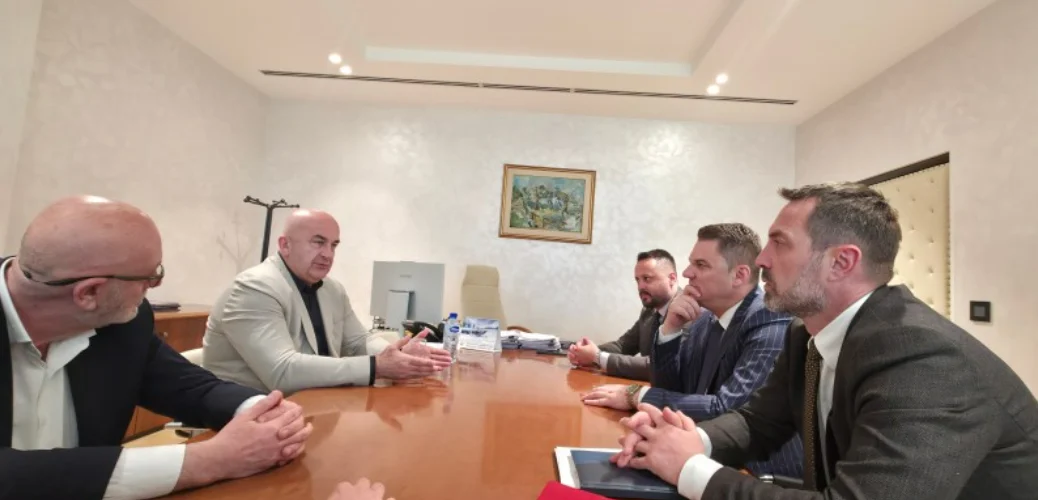 Šahmanović i Joković: Ubrzati čišćenje trasa dalekovoda radi stabilnosti sistema
