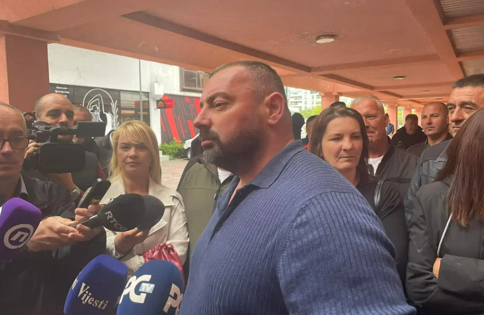 Lakić: Iduće sedmice izlazimo sa mehanizacijom, građani da dođu i uzmu besplatno mlijeko