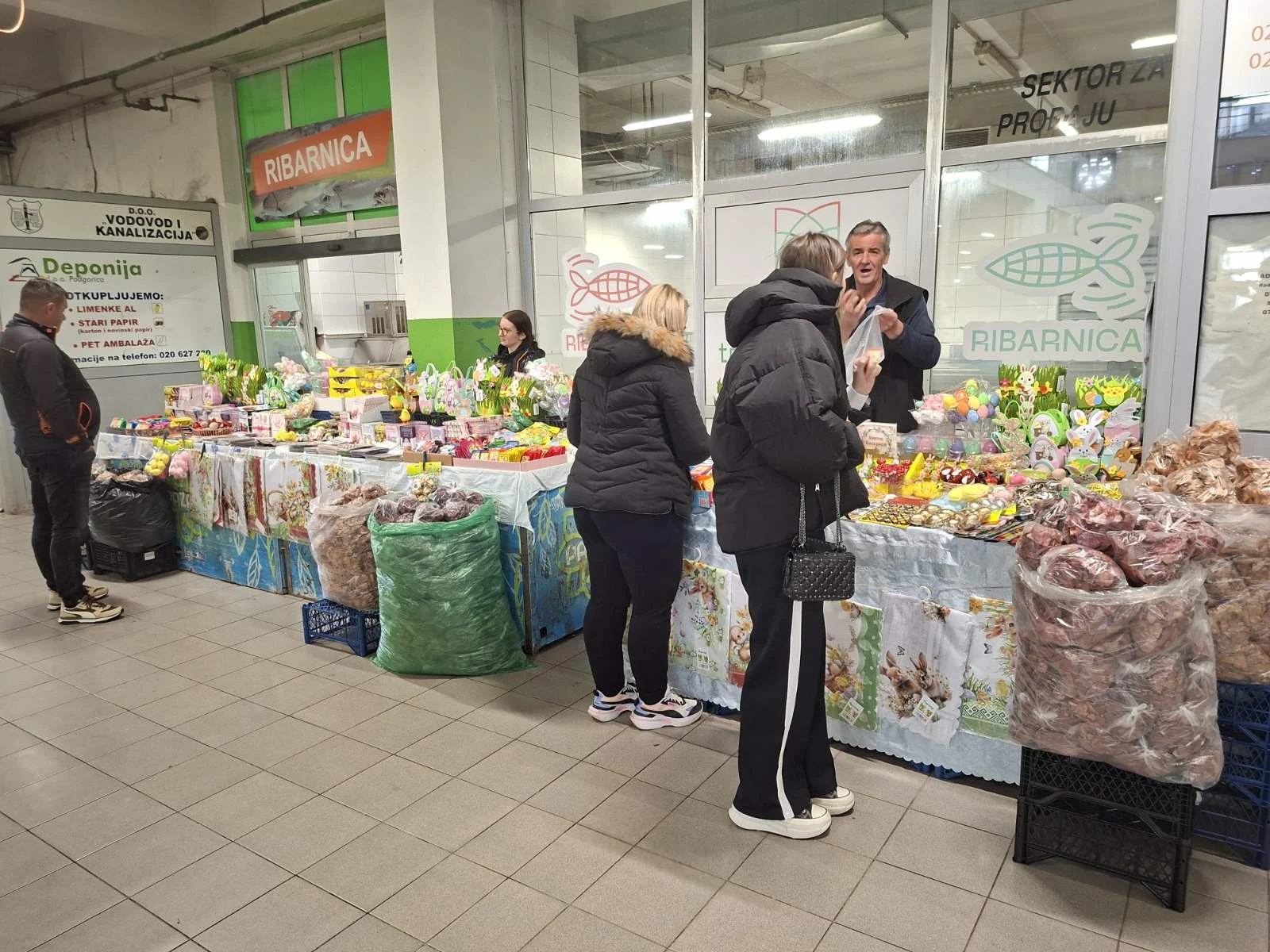 Počeo tradicionalni „Vaskršnji sajam“ na Velikoj pijaci 
