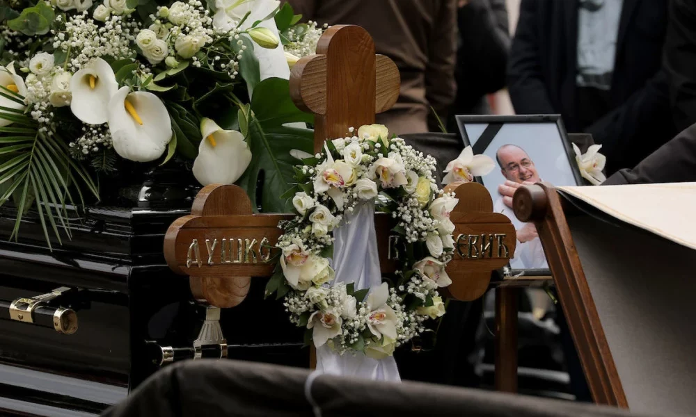 Posljednji ispraćaj Duška Vujoševića: Legendarni trener sahranjen uz veliko poštovanje