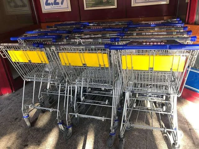 Uhapšen muškarac: Ukrao 300 kolica iz poznatog trgovačkog lanca i prodao ih. Šteta 70.000 eura