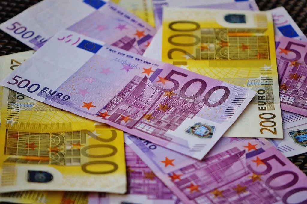 Vlada podigla prag sa sto miliona na šest milijardi za ulazak velikih poslovnih grupacija