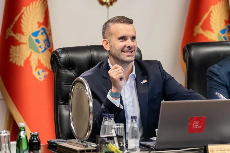 Spajić predstavio “Euro model”: Od januara novi rast zarada, minimalne od 1.000 do 1.400 eura
