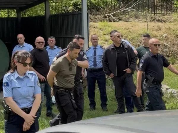 Kod Prizrena, zbog zastava, privedeni državljani Srbije, a ne Crne Gore