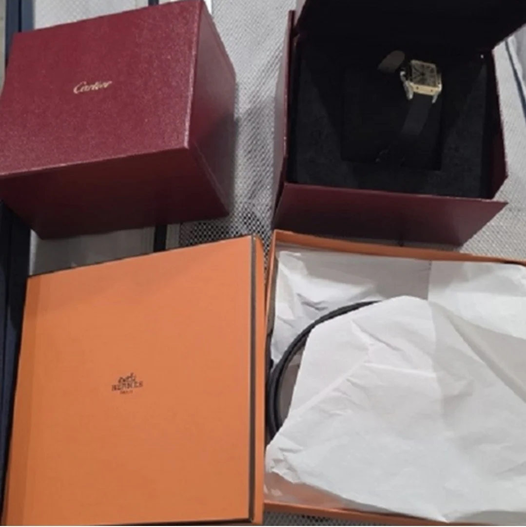 Nije imao što prijaviti: Našli mu sat Cartier, torbicu Dior, kaiš Hermes, jaknu Tom Ford… Kažnjen 6.600 eura