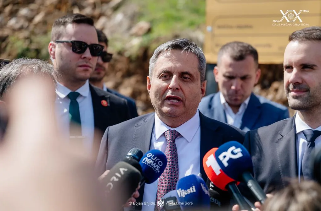 Radunović: Prvi stanovi na Veljem brdu do kraja 2027, svi nelegalni objekti građeni nakon jula 2025. biće srušeni