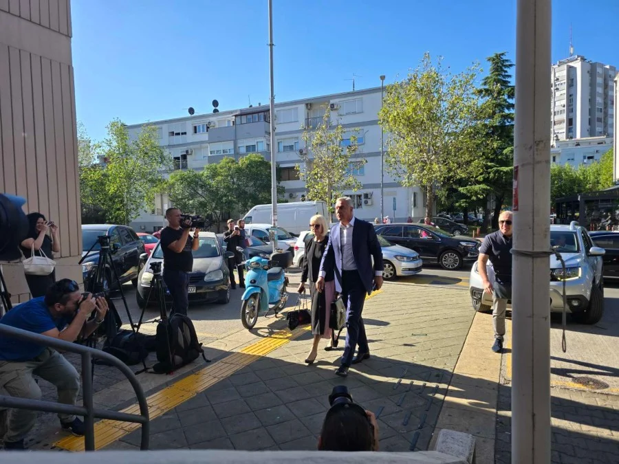 Pravni tim Đukanovića najavio tužbu: Koprivica zloupotrebljava funkciju i vrši pritisak na sud