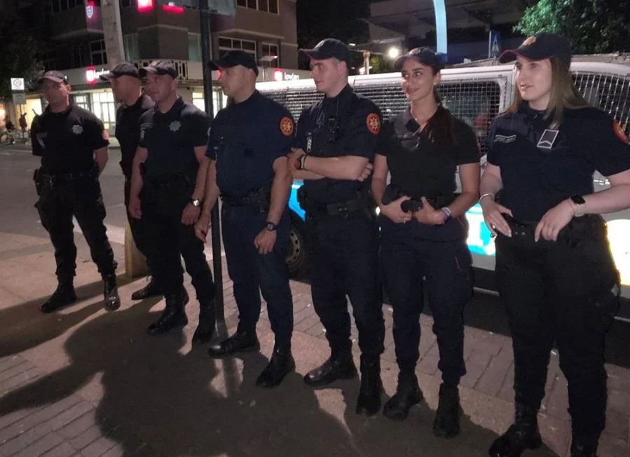 Policija: Oko 40 okupljanja bez incidenta, spriječene opstrukcije koncerta u PG