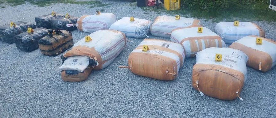 Policija otkrila tekstilnu robu bez dokumentacije vrijednu oko 40.000 eura