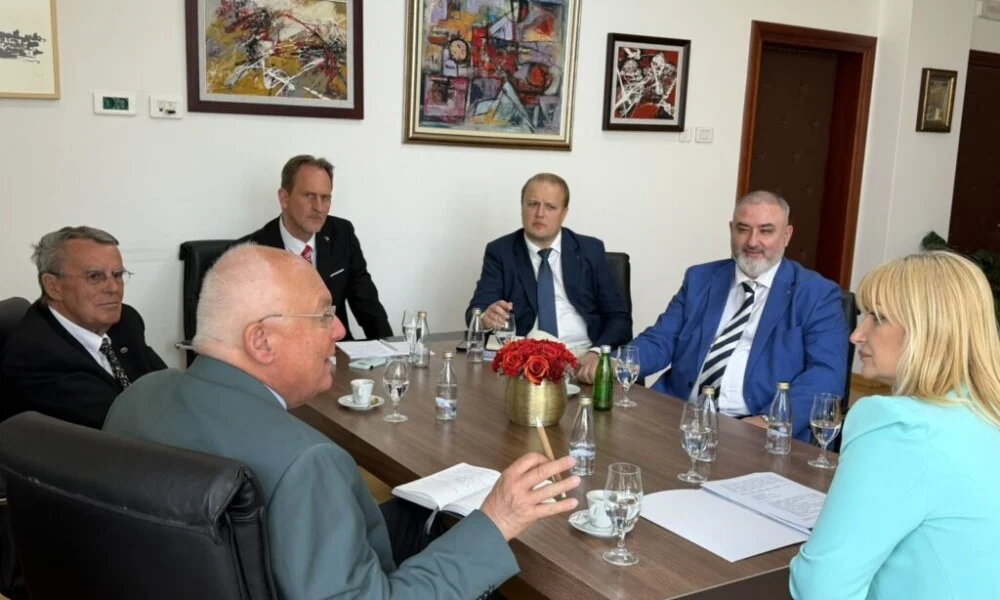 Borovinić Bojović sa predstavnicima IRE: Jačanje lokalnih zajednica i evropskih partnerstava ključ razvoja
