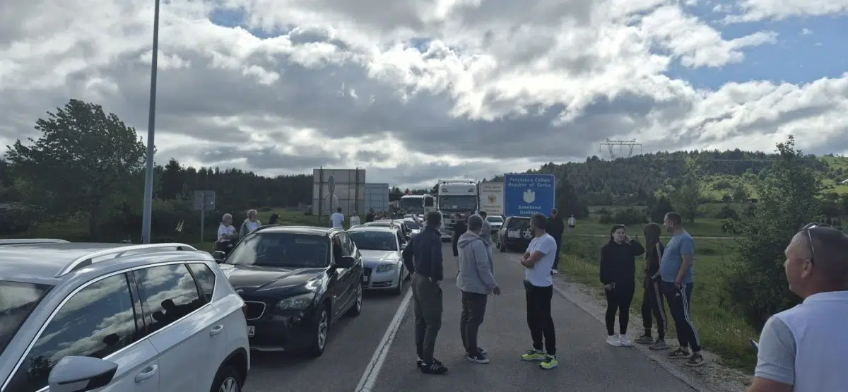 Nikšićani iz revolta blokirali granični prelaz Ranče–Jabuka