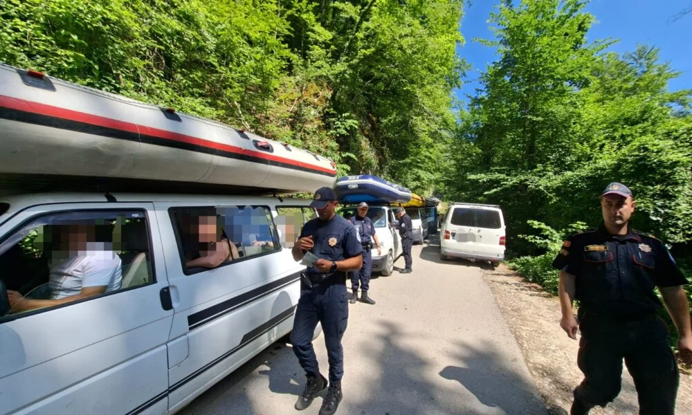 Granična policija na Tari: Kontrolisano preko 1.000 lica i 130 vozila, sankcionisano šest osoba iz BiH