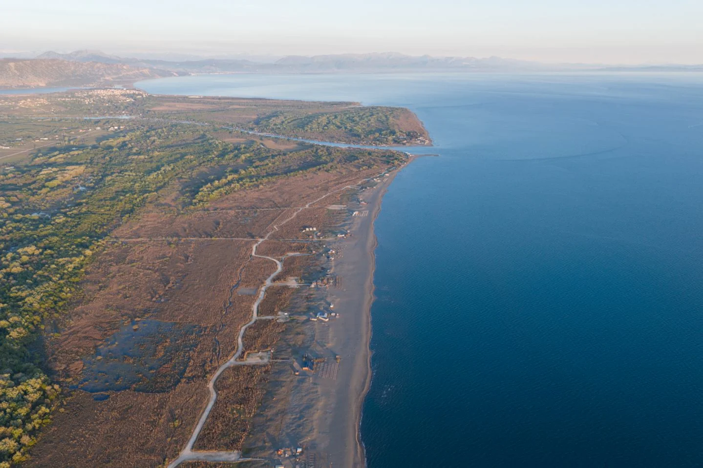 IMA SE, MOŽE SE -Separe na Velikoj plaži prodat za 12.000 eura: EXIT to Montenegro privlači premium goste iz svijeta