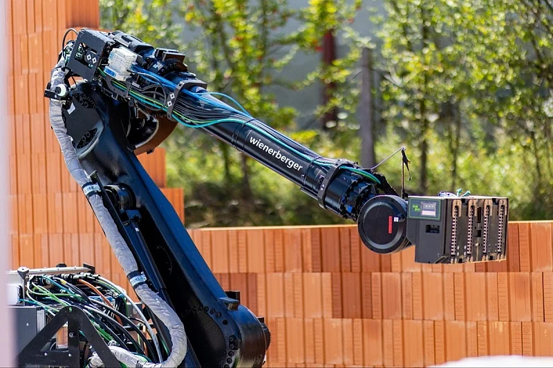 U Hrvatsku uskoro stiže robot sposoban da zamijeni šest zidara