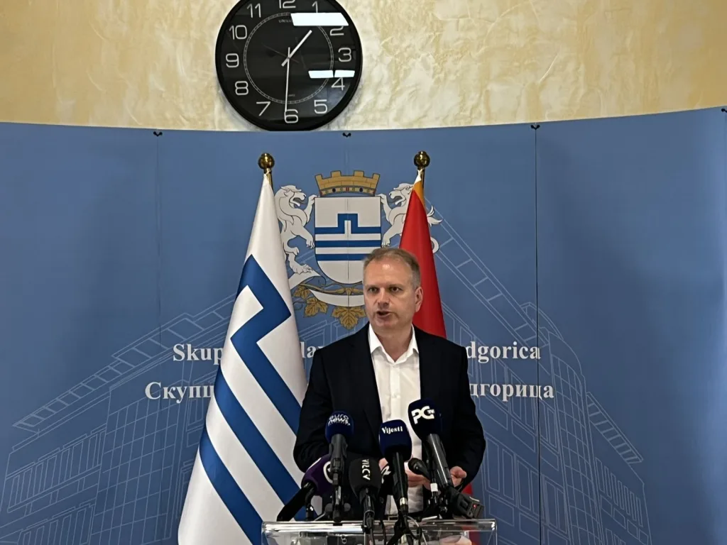 Perić: Sjutra sastanak sa Mujovićem oko funkcionisanja Skupštine Glavnog grada, sjednica u drugoj polovini jula