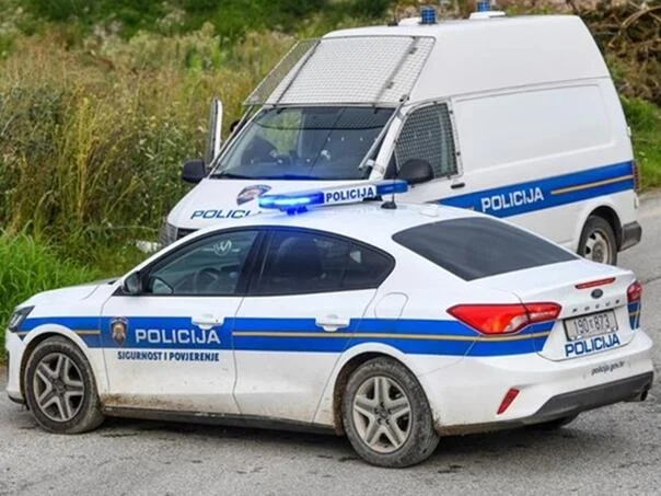 Noćna akcija policije: Na vanrednom tehničkom pregledu od 35 palo 30 vozila. Iz saobraćaja automatski isključeno 27 vozila