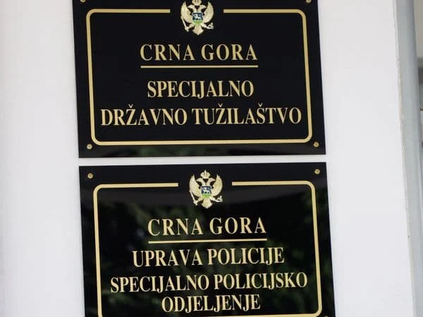 POBJEDA: Vukadinović i Božović predali se policiji