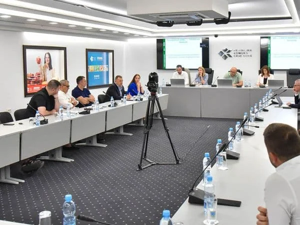 SRAMNO: Trgovci se preregistrovali u "specijalizovane prodavnice" pa ukinuli neradnu nedjelju
