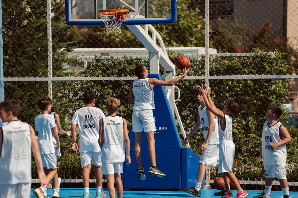 Košarkaški kamp Vlade Divca u Luštica Bay-u