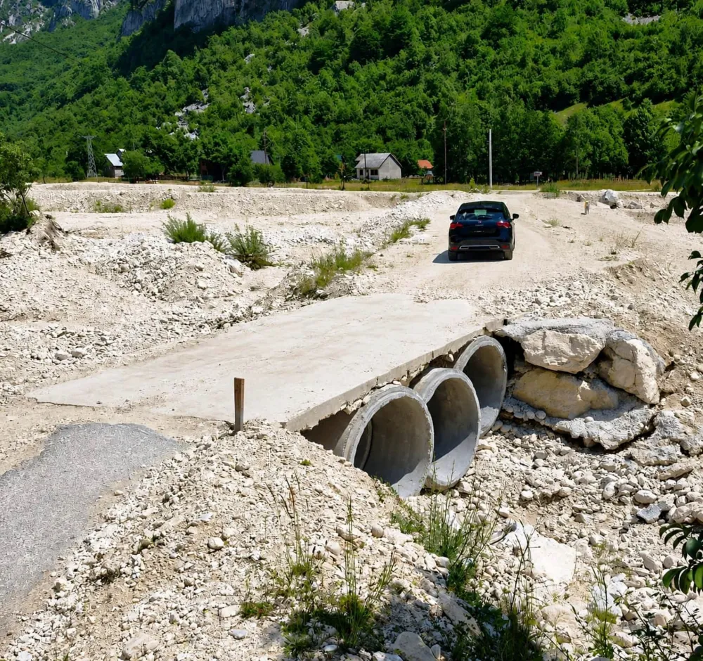 Mještani Komarnice najavili protest: Blokiraće ulaz u kanjon Nevidio jer su seoski mostovi u lošem stanju (FOTO)