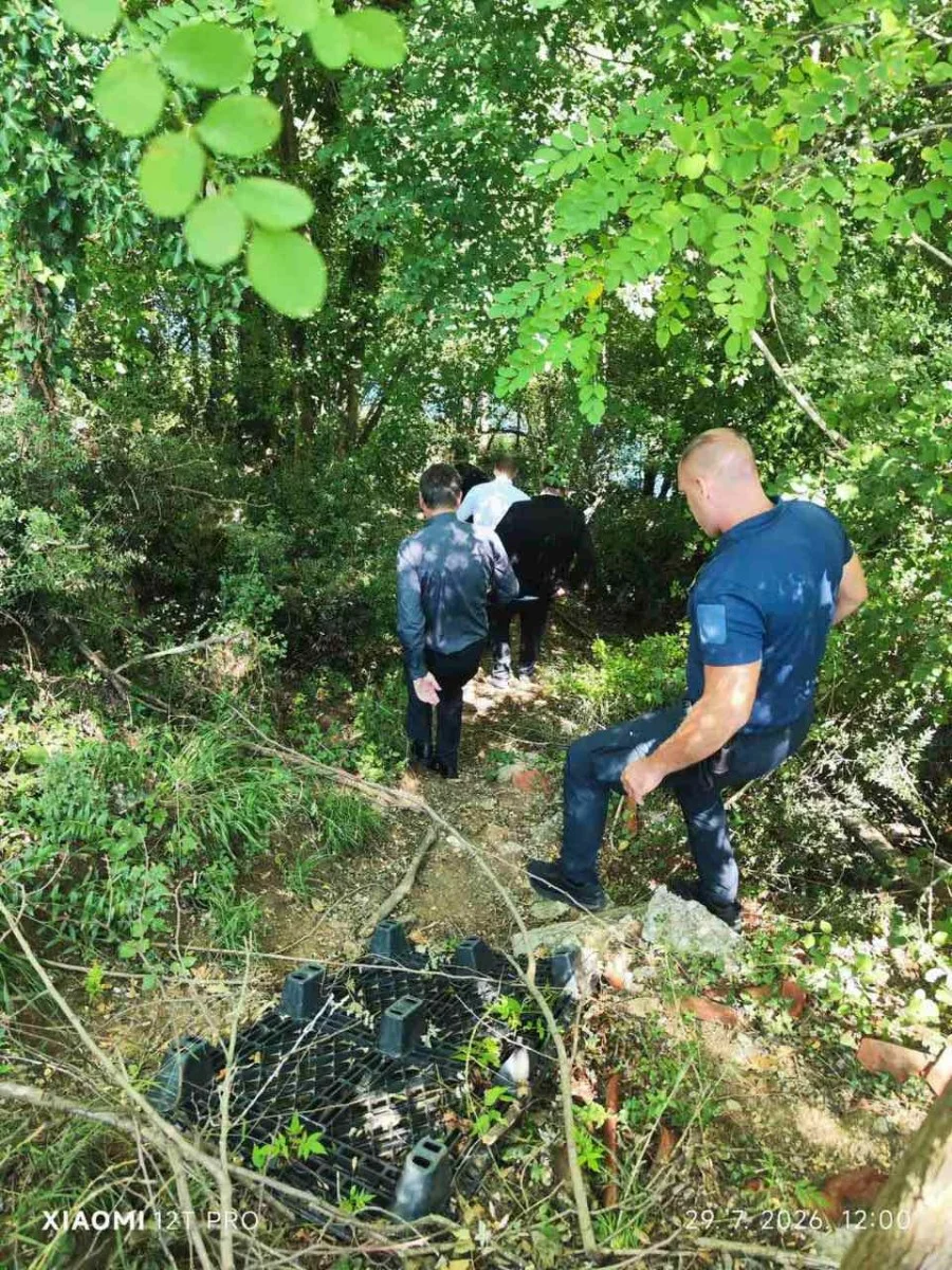 Ministar Butorović sa saradnicima izašao na lice mjesta u Spužu gdje se u blizini farme ispuštaju otpadne vode