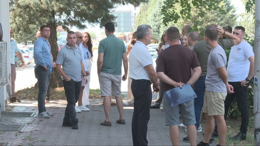 Sindikat ŽPCG: Tražimo povećanje plata za 200 eura, ili slijedi blokada saobraćaja
