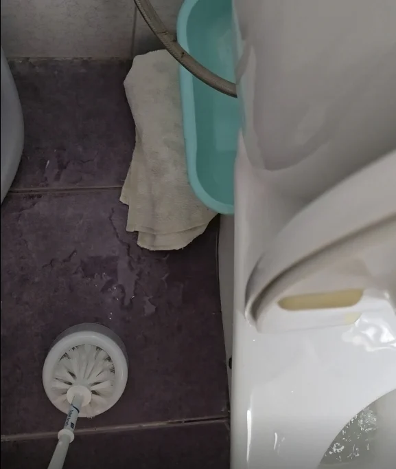 Turista objavio snimak iz apartmana: Platio 105 eura za noć, a voda curi na sve strane