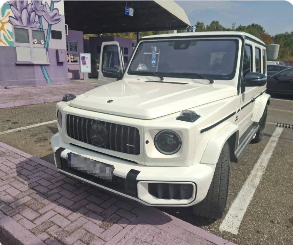 Policija zaplijenila superluksuzni Mercedes G klase