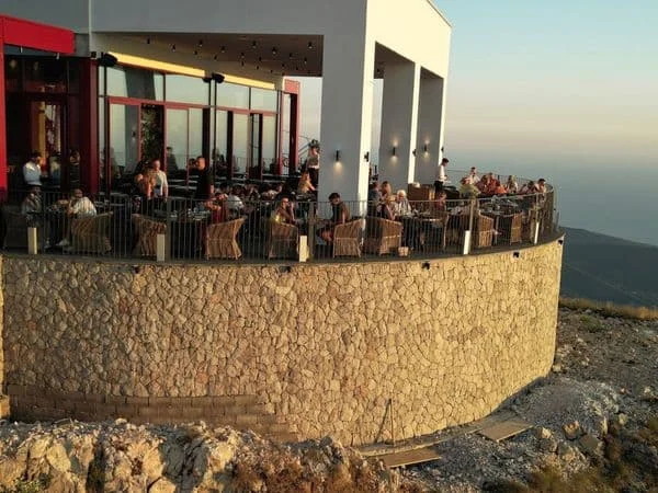 Sezona nikad bolja, žičara obogatila ponudu Kotora i privukla brojne turiste sa Zapada
