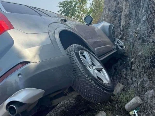 UIKS od vozača „volva“ saznao za nezgodu, naložena interna istraga. Marica se kretala velikom brzinom