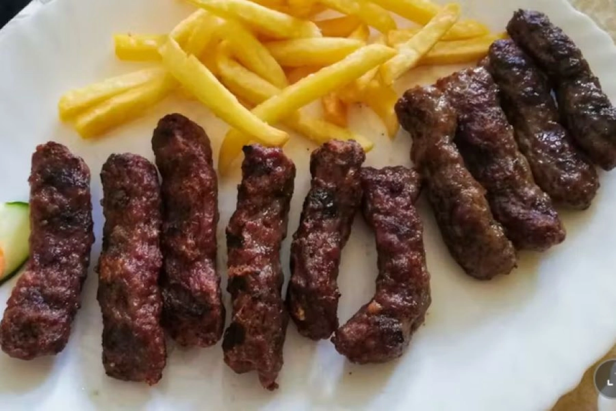 Ugostitelji iz pakla: Restoran naplatio slabovidećem gostu čak 4.933 eura za običnu porciju ćevapa. Nije prvi put da ovako "deru" goste