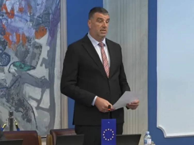 Zečević: PES će podržati uvođenje provjere integriteta mandatara i članova Vlade