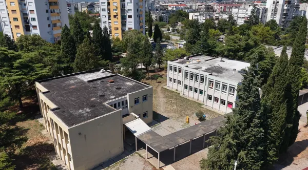 PODGORICA: Poplava uništila dio zgrade OŠ "Vuk Karadžić", moguće odlaganje nastave