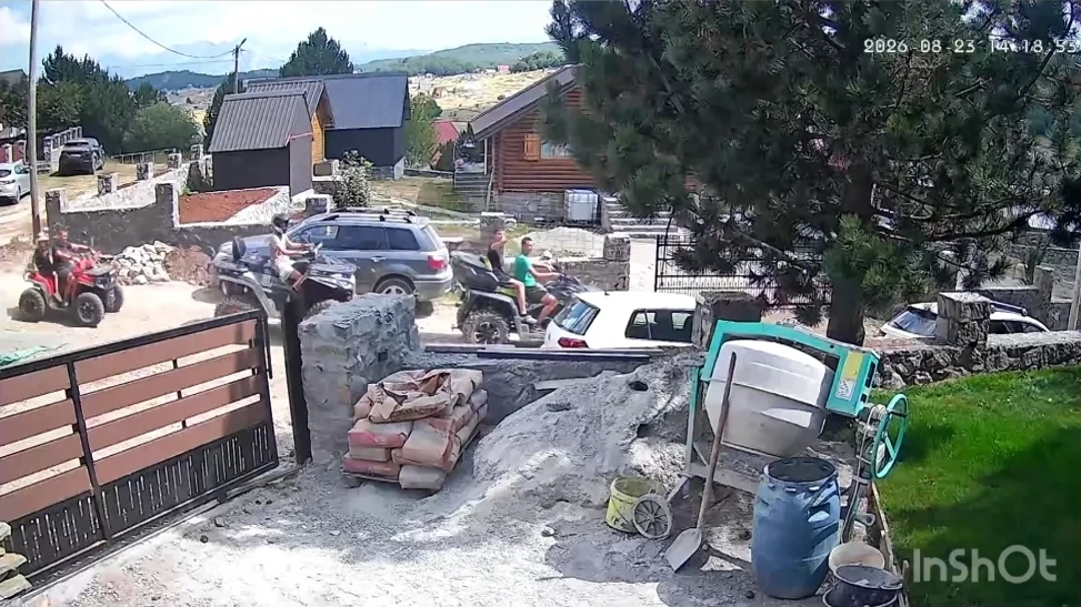 HAOS: Kvadovima po Kučima upravljaju djeca, mještani traže pomoć policije