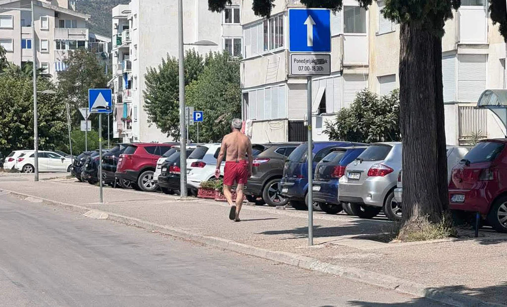 Počele rigorozne kontrole u Baru: Zbog kupaćeg kostima van plaže kazna 1.000 eura
