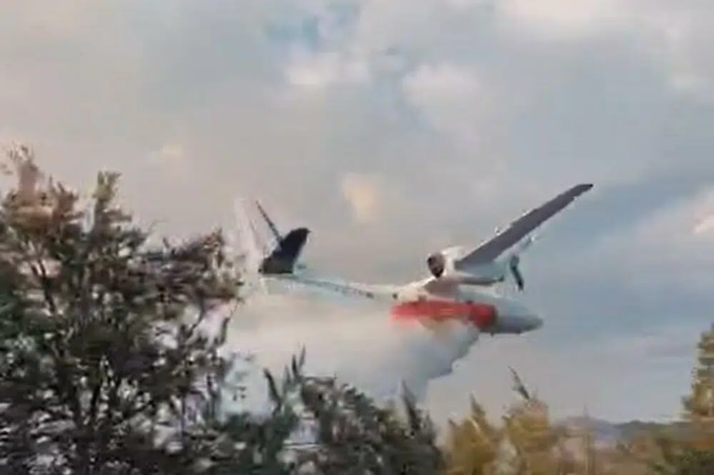 Bukti požar na Ponikvici, nikšićki vatrogasci tražili angažovanje aviona: Aktivni požari i u Kolašinu, Baru i Andrijevici
